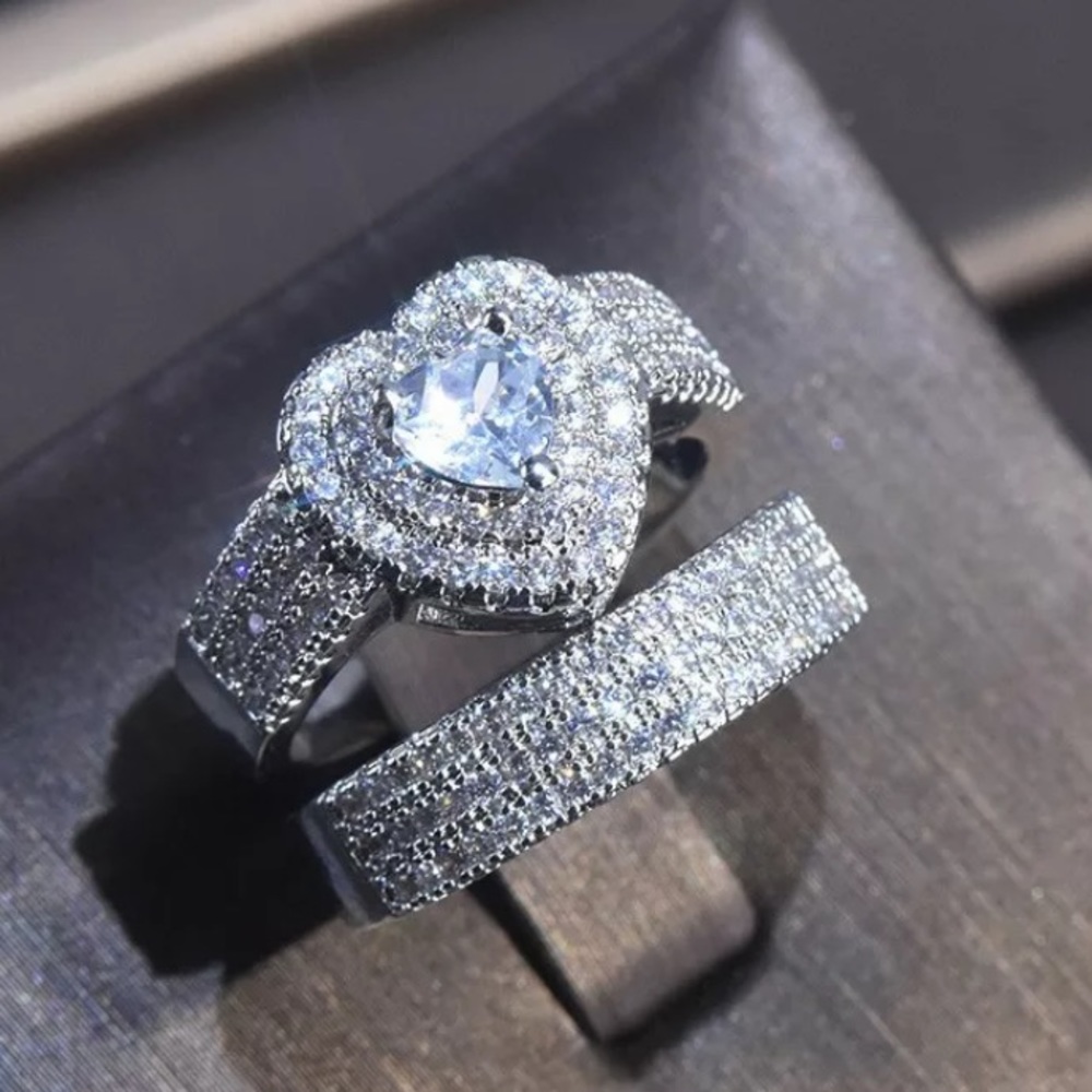 925 STERLING SILVER HEART CUBIC ZIRCON RING SET